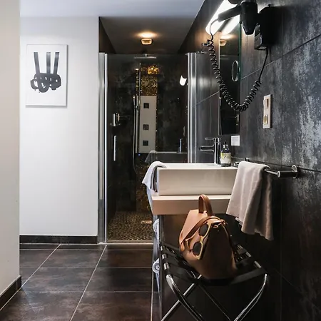 Urban Style Les Fleurines 3*