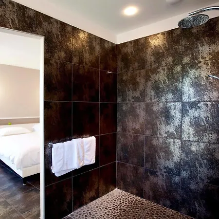 Ξενοδοχείο Urban Style Les Fleurines 3*