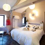Urban Style Les Fleurines Hotell 3*