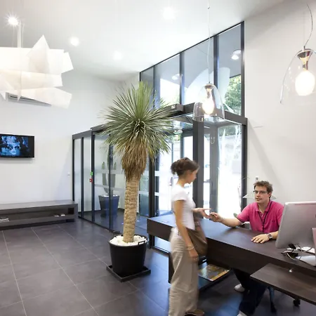 Urban Style Les Fleurines Hotel Villefranche-de-Rouergue