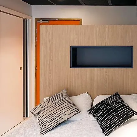 Urban Style Les Fleurines Hotel 3*