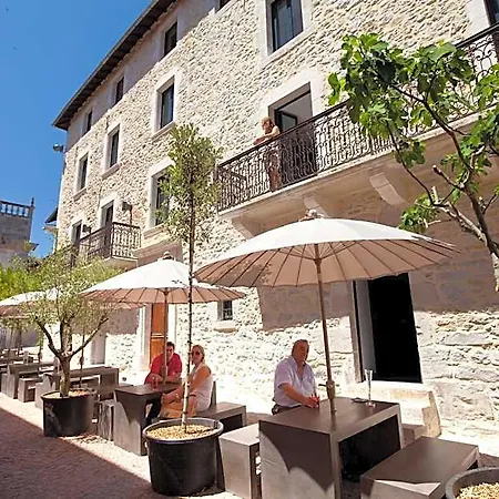 Urban Style Les Fleurines Hotel
