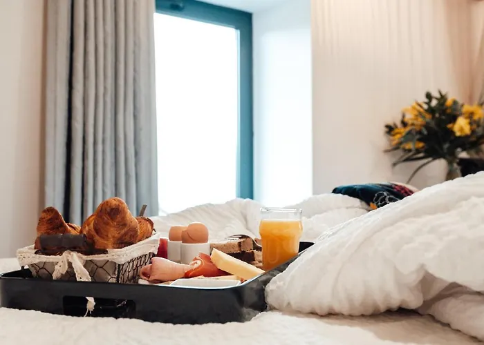 Urban Style Les Fleurines ホテル ヴィルフランシュ・ド・ルエルグ