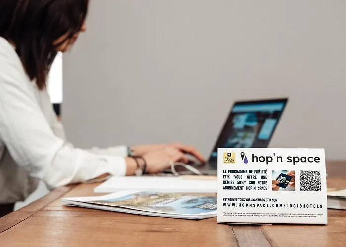 Urban Style Les Fleurines ホテル