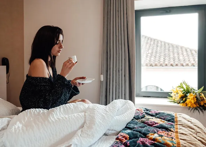 Urban Style Les Fleurines ホテル ヴィルフランシュ・ド・ルエルグ