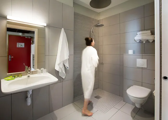 ホテル Urban Style Les Fleurines 3*