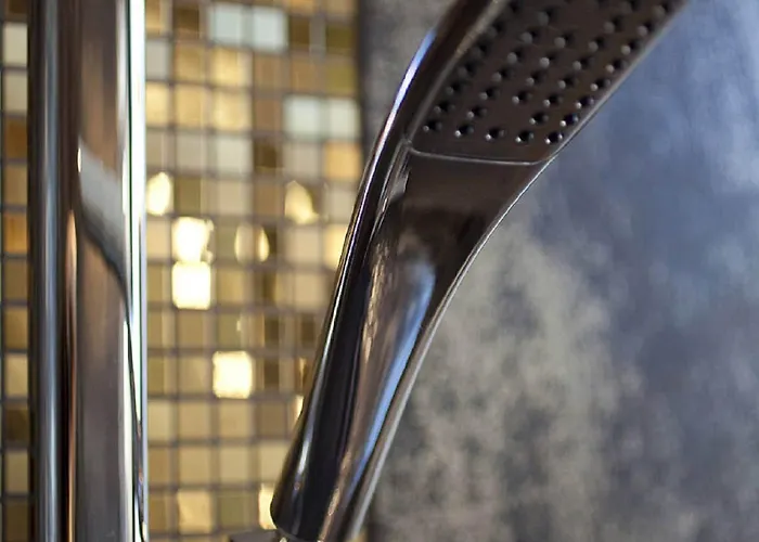 Urban Style Les Fleurines 3* ヴィルフランシュ・ド・ルエルグ