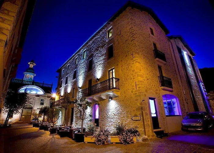 Urban Style Les Fleurines 3* ヴィルフランシュ・ド・ルエルグ